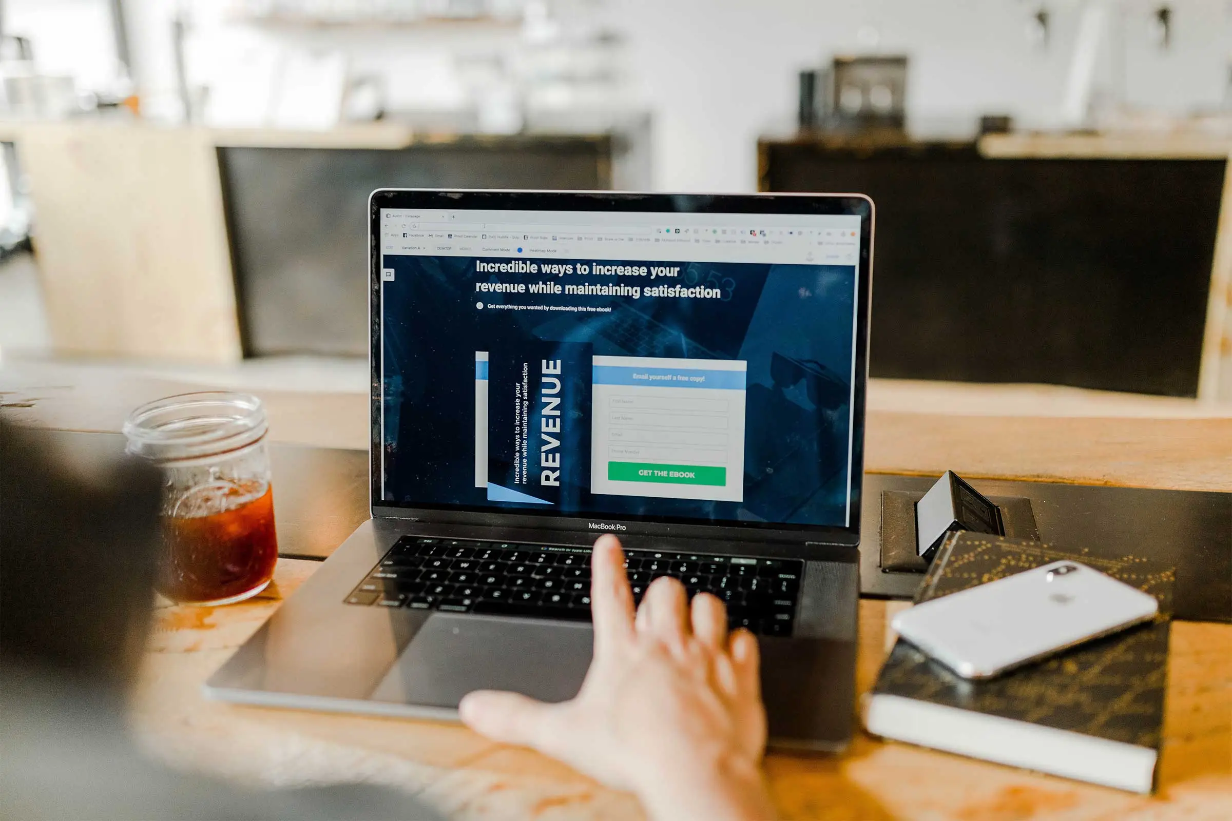 Simplify your service, join UCeasy Simplify your service, join UCeasy